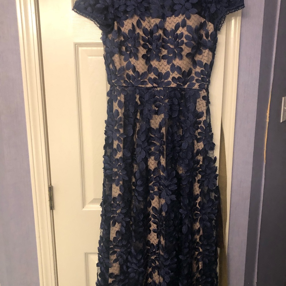 Dress - Picture 6 of 9